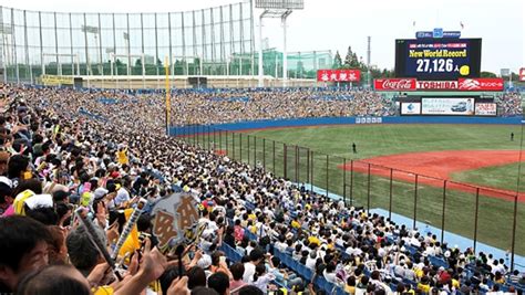 The Japanese Baseball Game - Men's Journal