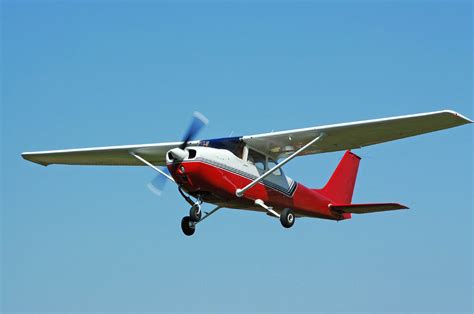 small plane - Endura Aviation