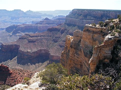 View east, towards Grandeur Point: Maricopa Point, Grand Canyon ...