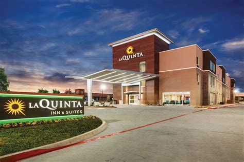 La Quinta Inn & Suites by Wyndham Dallas Northeast-Arboretum | Garland ...