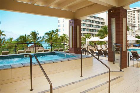 Hyatt Regency Waikiki Beach Resort and Spa Day Pass | ResortPass