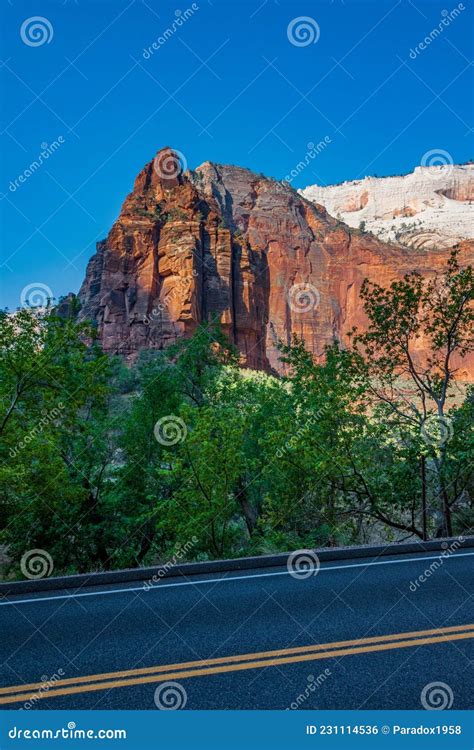 Sunrise Over Angels Landing in Zion National Park Stock Photo - Image of cliffs, cliff: 231114536