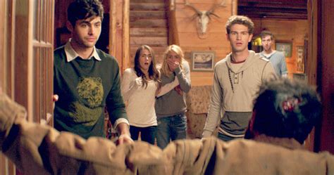 Cabin Fever Review – A remake full of gore, but lacks the scare factor. - FLAVOURMAG