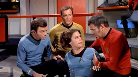 Watch Star Trek: The Original Series (Remastered) Season 3 Episode 18 ...