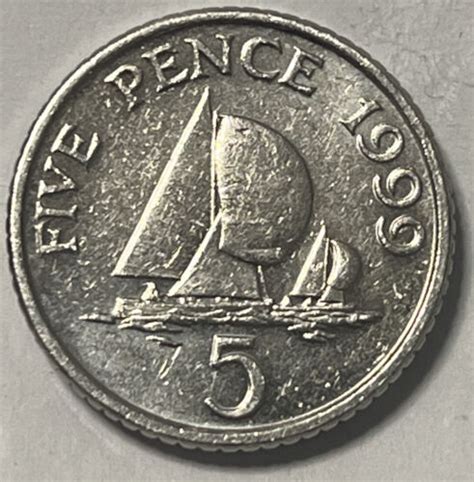 1999 Bailiwick of Guernsey 5p Five Pence Coin - Sailing Boats , 2 ...