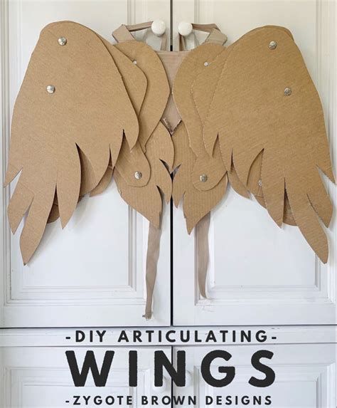 DIY CARDBOARD ARTICULATING WINGS | Diy wings, Diy angel wings, Crafts