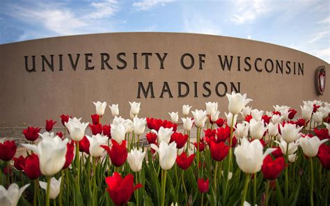 UW-Madison To Cover Cost Of BA Degree For In-state Native Students