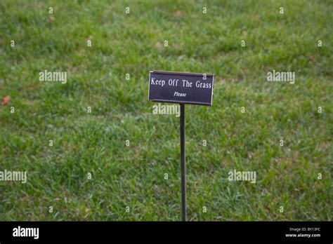 Funny keep off grass sign hi-res stock photography and images - Alamy