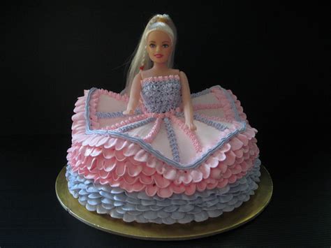 Fun In Cake Decorating: Princess Cake