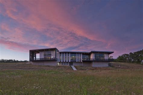 Gallery of Battelle Darby Creek Metro Park Nature Center / DesignGroup - 6