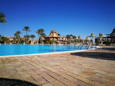 "Pool" Parrotel Beach Resort (Nabq Bay) • HolidayCheck (Sharm el Sheikh ...