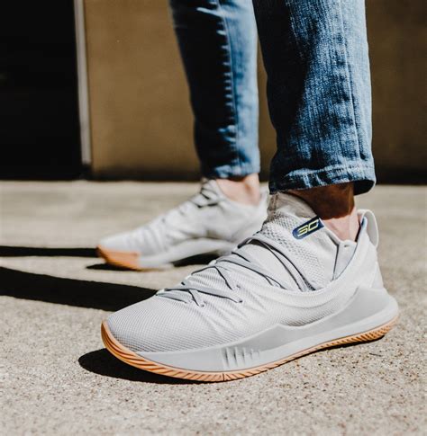 On Foot Look // The Under Armour Curry 5 In Grey / Gum | Nice Kicks ...