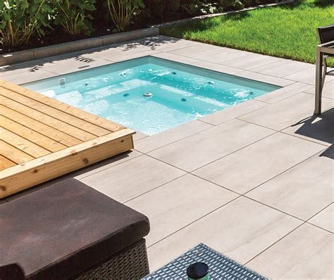 Outdoor Porcelain Tile Installation Challenges