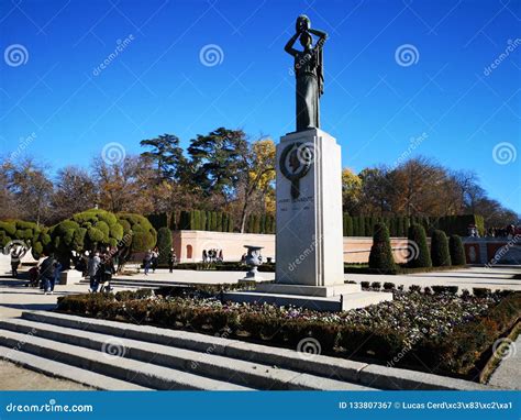 Statue in the De El Retiro Park, Madrid, Spain Editorial Photography ...