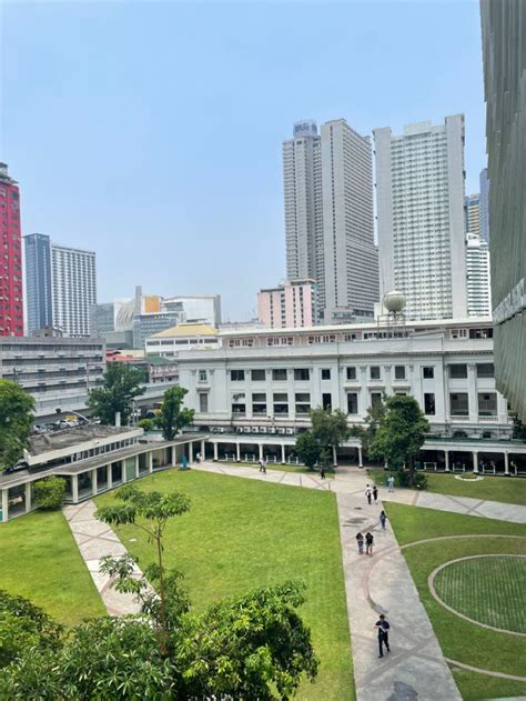 dlsu 🌳 | Campus aesthetic, Gate pictures, Dlsu manila aesthetic