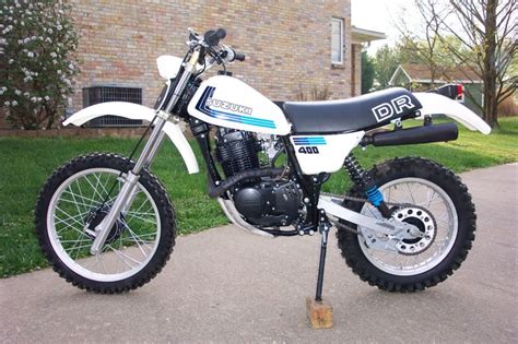 1980 Suzuki DR 400 S - Moto.ZombDrive.COM