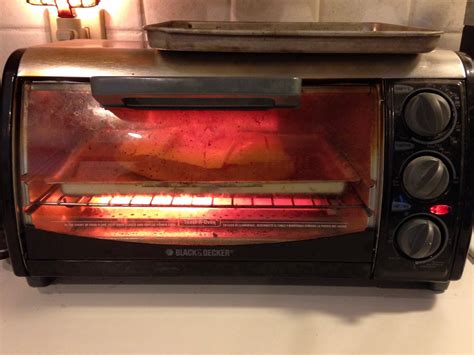 terry's blog: Pizza in toaster oven.