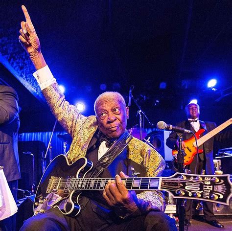 B.B. King: Life of a Blues Legend and Guitar Hero | Blues music, Music legends, Soul music