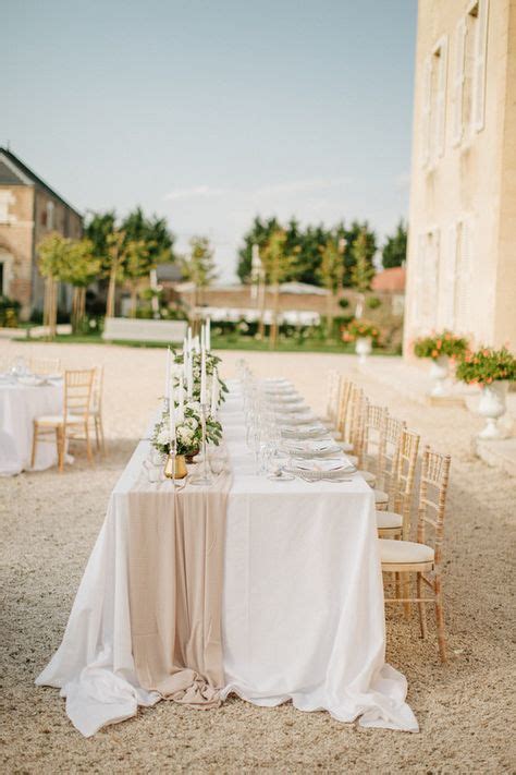 This beige and white tablescape is anything but boring! in 2019 | Gold wedding decorations ...