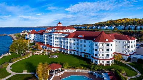 Inn at Bay Harbor offers bed-and-breakfast package for fall vacations - mlive.com