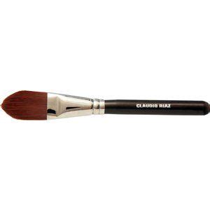 Use a Foundation Brush to Apply Moisturizer | Foundation brush, Moisturizer, Brush