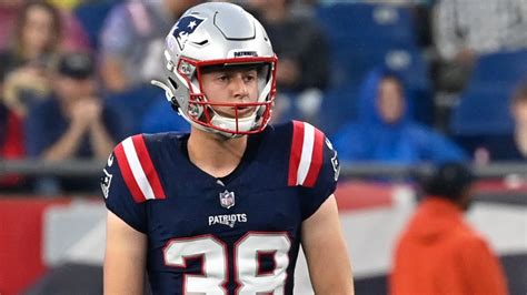 Patriots Rookie Talks Winning Kicker Job, Learning From Nick Folk