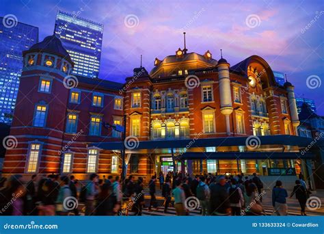 Night Scene at Tokyo Station in Tokyo, Japan Editorial Stock Image - Image of urban, rail: 133633324