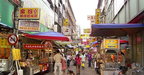 Fengjia Night Market in Taichung, Taiwan | Sygic Travel