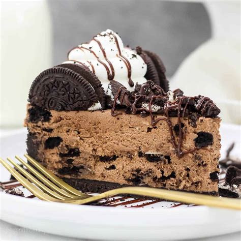 No-Bake Chocolate Oreo Cheesecake - Beyond Frosting