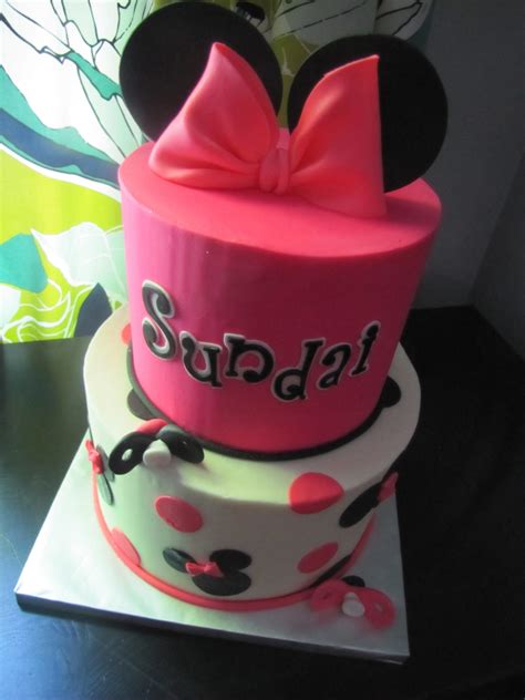 Minnie Mouse Baby Shower Cake! - CakeCentral.com