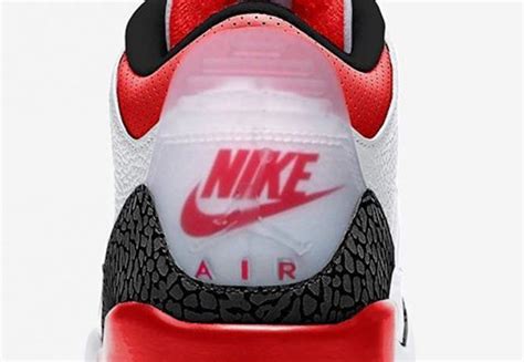 PHOTO Air Jordan 3 Fire Red