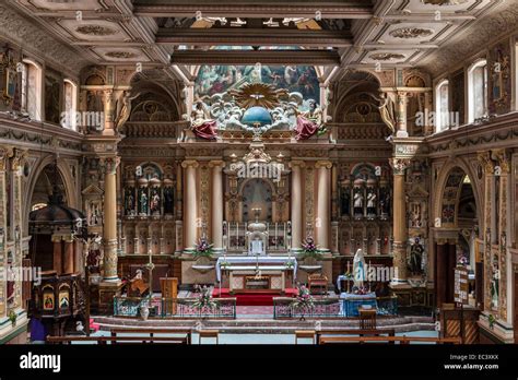 The 19c interior of the church of St Charles Borromeo, Kingston upon Hull, UK Stock Photo - Alamy