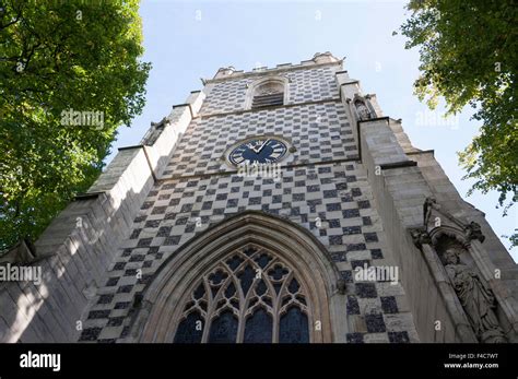 St Mary's Parish Church, Church Street, Luton, Bedfordshire, England Stock Photo: 88780100 - Alamy