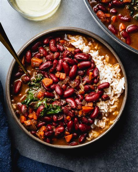 Smoky Vegetarian Red Beans and Rice - Vegetarian 'Ventures