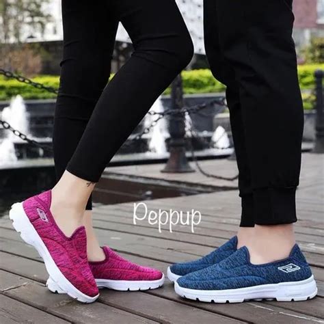 Women White Skechers Shoes For Girls, Size: 7 at Rs 1600/pair in New Delhi | ID: 21442207212