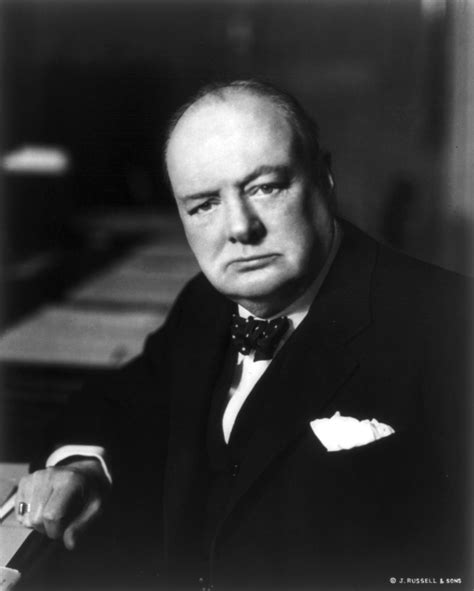 Portrait de Winston Churchill, 1941 – L’Oreille tendue