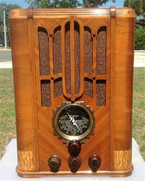 1936 Zenith Model 5-s-29 Tombstone Style Radio : Vintage Radios