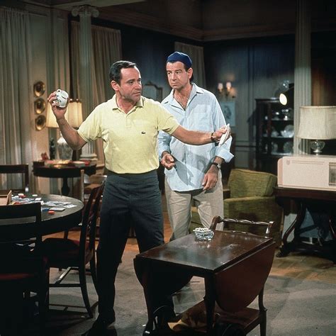 Jack Lemmon and Walter Matthau in The Odd Couple (1968) | Odd couples, Walter matthau, Jack lemmon