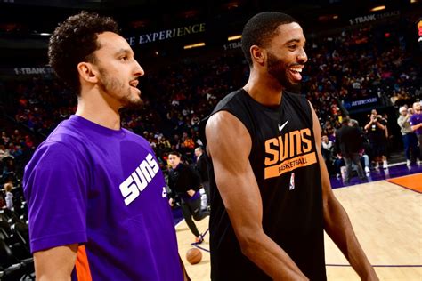 Suns vs Lakers | 12.19.22 Photo Gallery | NBA.com