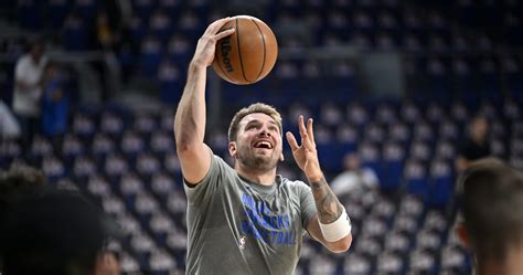 Report: Luka Dončić's Calf Injury 'Mild'; Expected to Play in Mavs' Season Opener | News, Scores ...