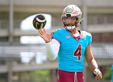 Who is DJ Uiagalelei's dad, Dave? Closer look at FSU QB's family and background