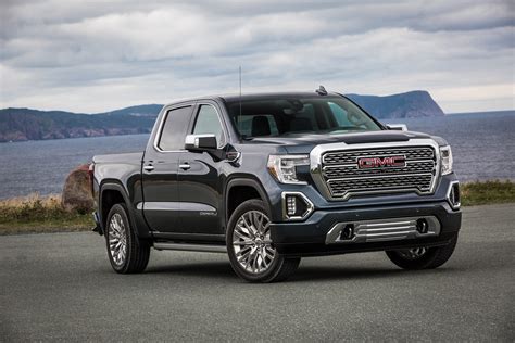 2019 GMC Sierra 1500 Denali Now Arriving at Dealers - autoevolution