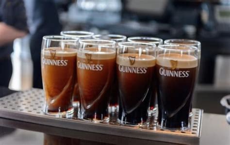 What Does Guinness Beer Taste Like? Does It Taste Good? | Americas ...