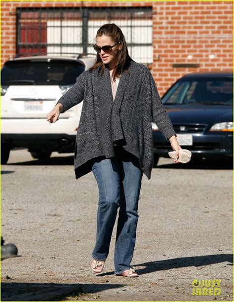 Jennifer Garner Leaves Ballet Class with the Girls: Photo 2606345 | Ben ...