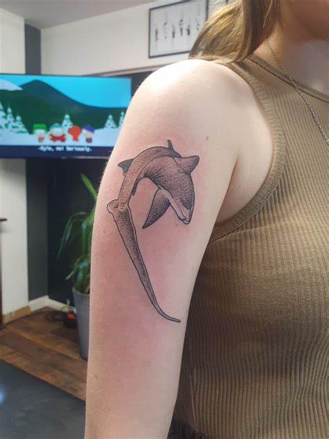 Thought I'd share my new thresher shark tattoo :) : sharks