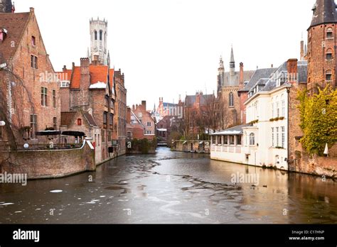 Bruges in winter hi-res stock photography and images - Alamy