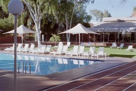 Desert Gardens Hotel, Uluru | Swimming Pool Design