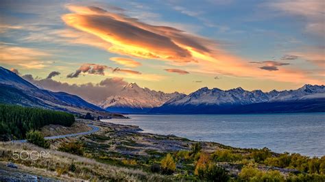 Sunset view of the Lake Pukaki by SeogNyeon Bae / 500px in 2021 ...