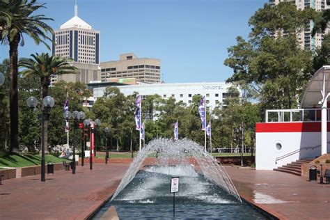 Sydney - City and Suburbs: Darling Harbour, fountain