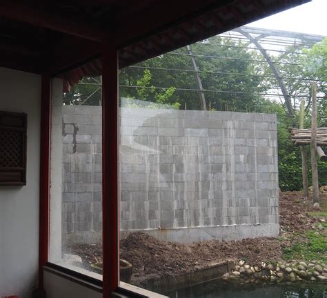 Construction of house for giant panda twins in the Asiatic black bear exhibit, 2023-05-15 - ZooChat